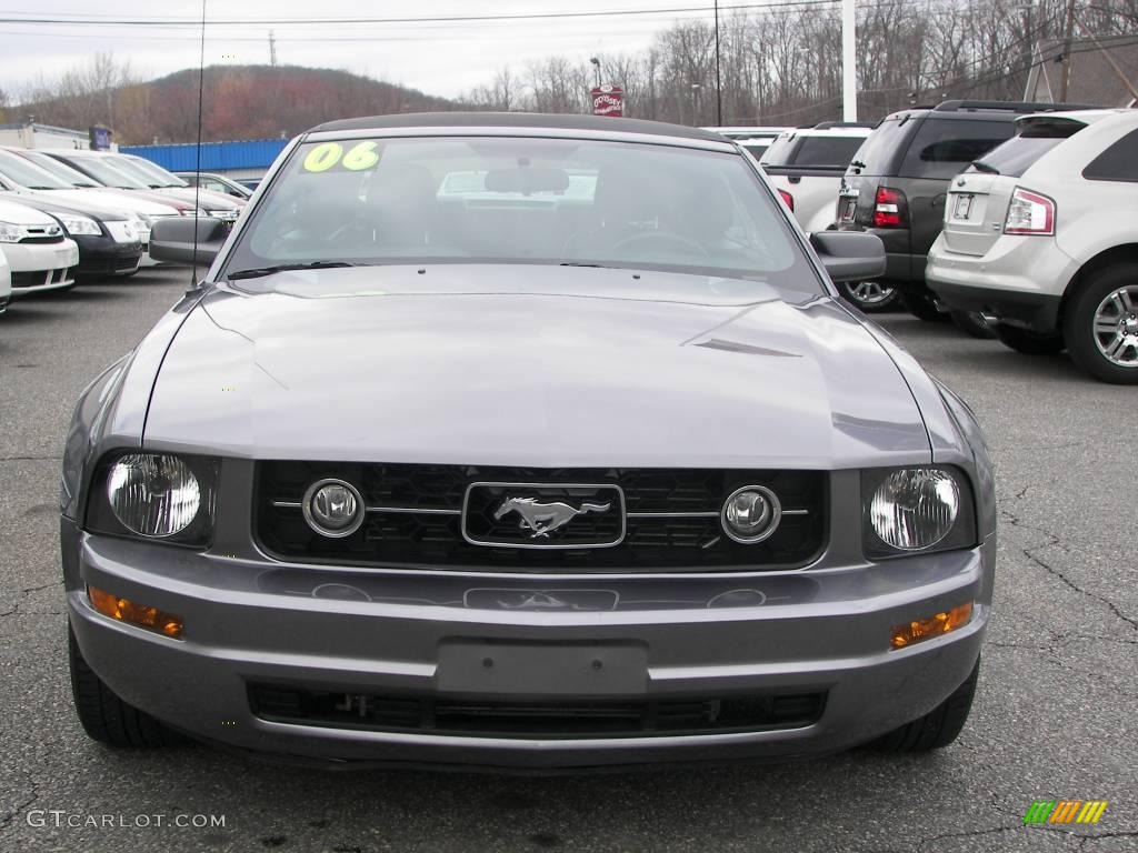 2006 Mustang V6 Premium Convertible - Tungsten Grey Metallic / Dark Charcoal photo #23