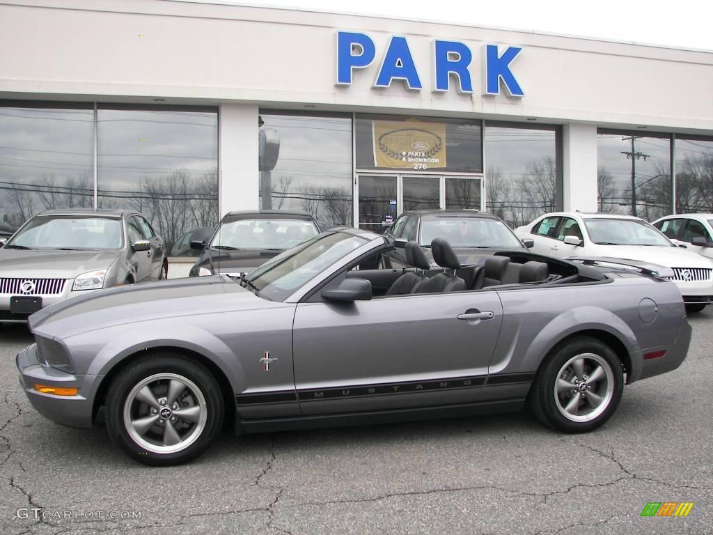 2006 Mustang V6 Premium Convertible - Tungsten Grey Metallic / Dark Charcoal photo #24