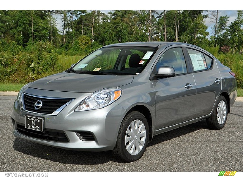 2012 Versa 1.6 SV Sedan - Magnetic Gray Metallic / Charcoal photo #1