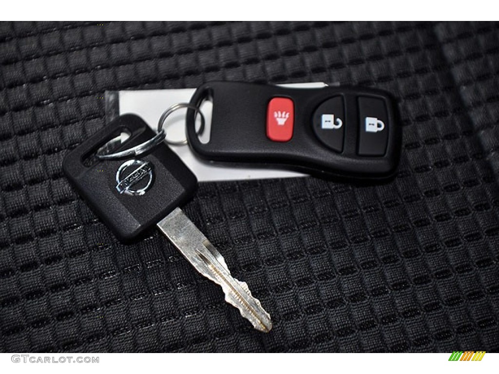 2012 Nissan Titan SV Crew Cab 4x4 Keys Photo #70084438