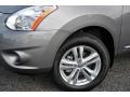 2013 Nissan Rogue SV Wheel and Tire Photo