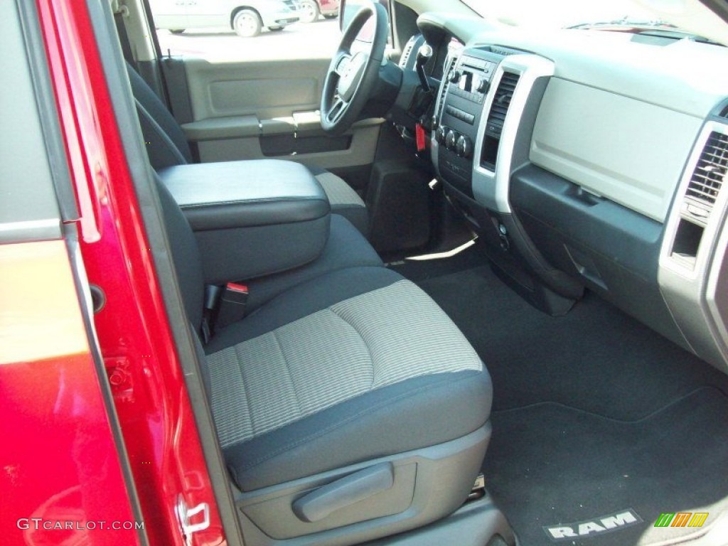 2012 Ram 1500 SLT Quad Cab 4x4 - Flame Red / Dark Slate Gray/Medium Graystone photo #7