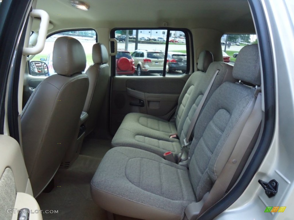 2005 Ford Explorer XLS 4x4 Rear Seat Photo #70086651