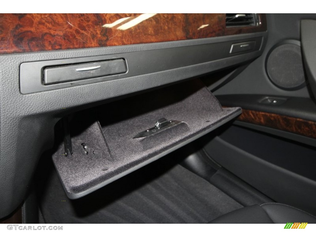 2009 3 Series 328i Sedan - Black Sapphire Metallic / Black photo #18