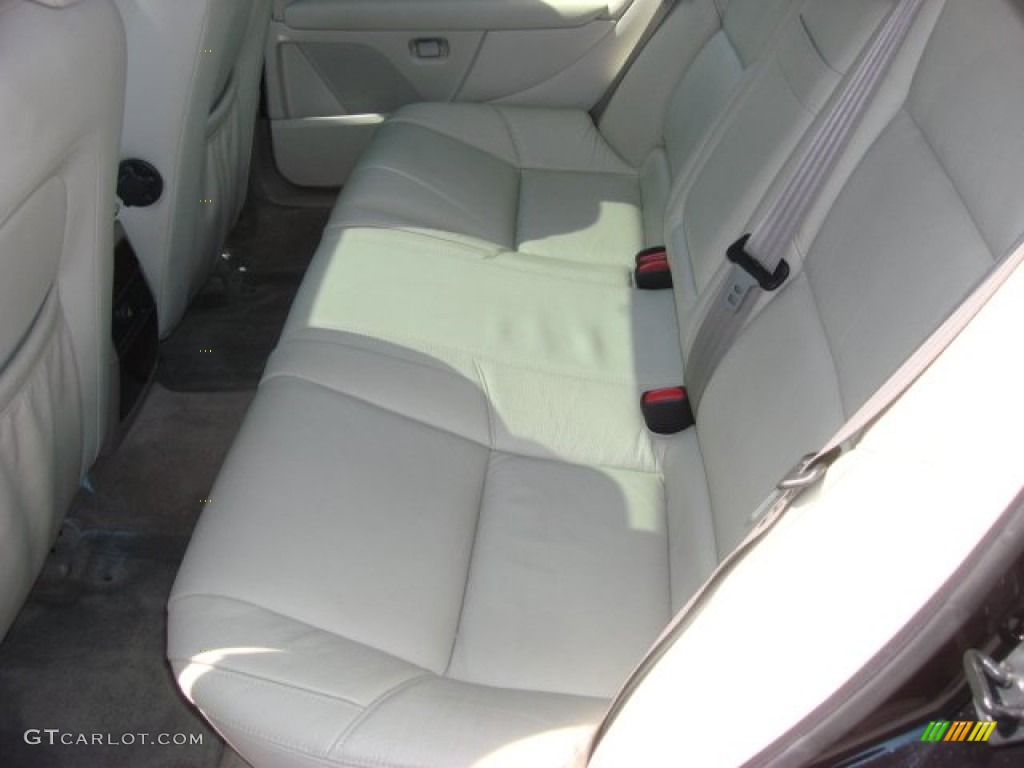 2005 S80 T6 - Black / Light Taupe photo #11