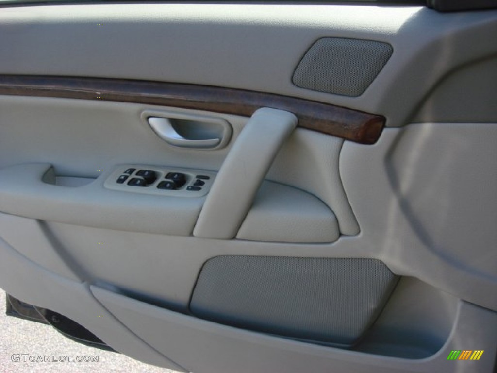 2005 S80 T6 - Black / Light Taupe photo #15