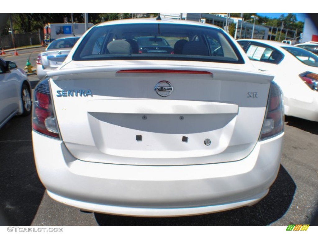 2012 Sentra 2.0 SR - Aspen White / Charcoal photo #4