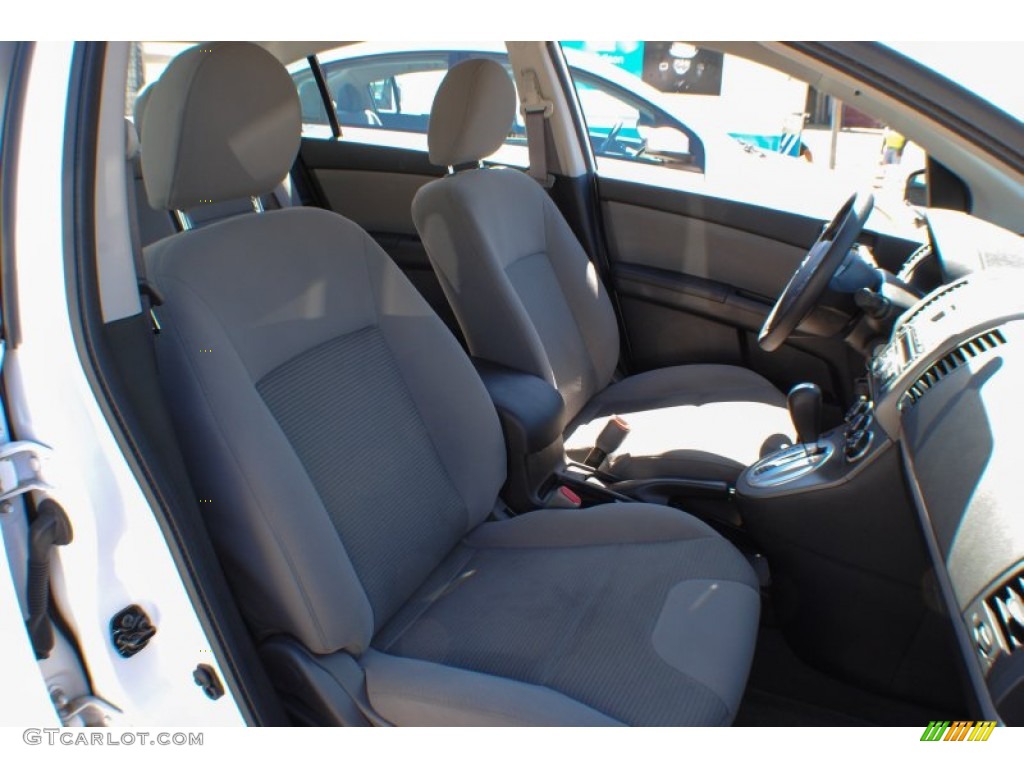 2012 Sentra 2.0 SR - Aspen White / Charcoal photo #9