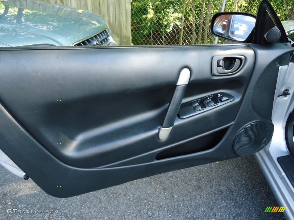 2002 Mitsubishi Eclipse Spyder GS Door Panel Photos