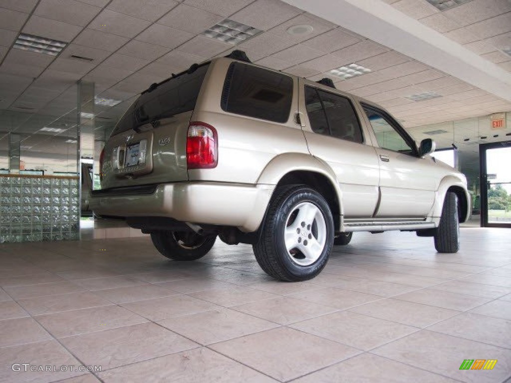 2002 QX4 4x4 - Golden Sand Metallic / Stone Beige photo #15