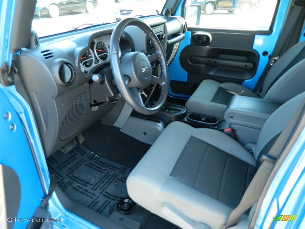 2010 Wrangler Unlimited Sport 4x4 - Surf Blue Pearl / Dark Slate Gray/Medium Slate Gray photo #11