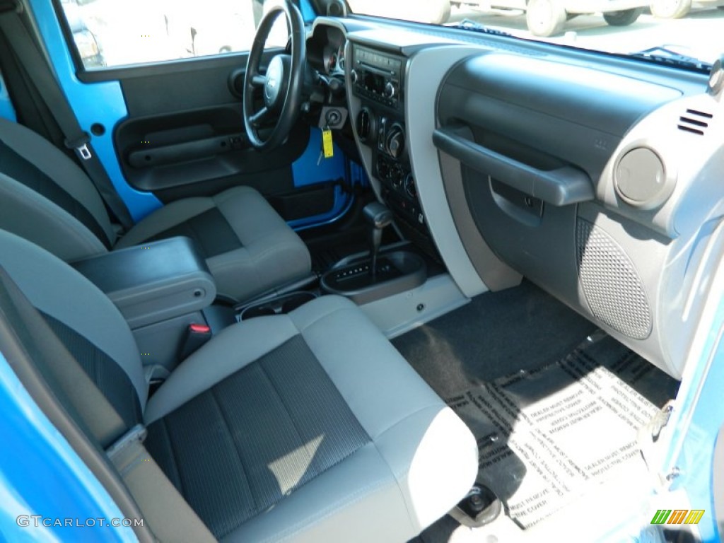 2010 Jeep Wrangler Unlimited Sport 4x4 Dashboard Photos