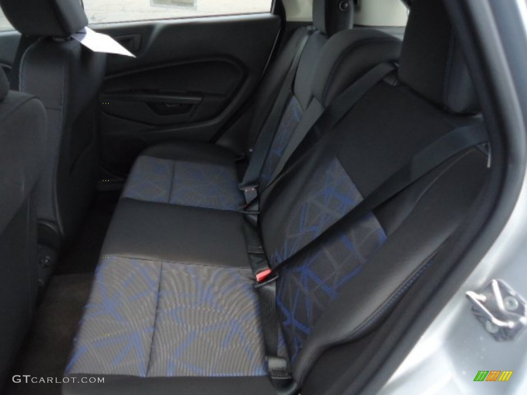 2013 Ford Fiesta SE Hatchback Rear Seat Photo #70096620