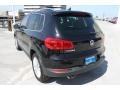 Deep Black Metallic - Tiguan SE Photo No. 6