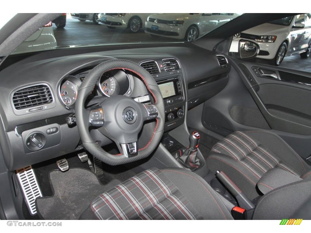 Interlagos Plaid Cloth Interior 2013 Volkswagen GTI 4 Door Photo #70098306