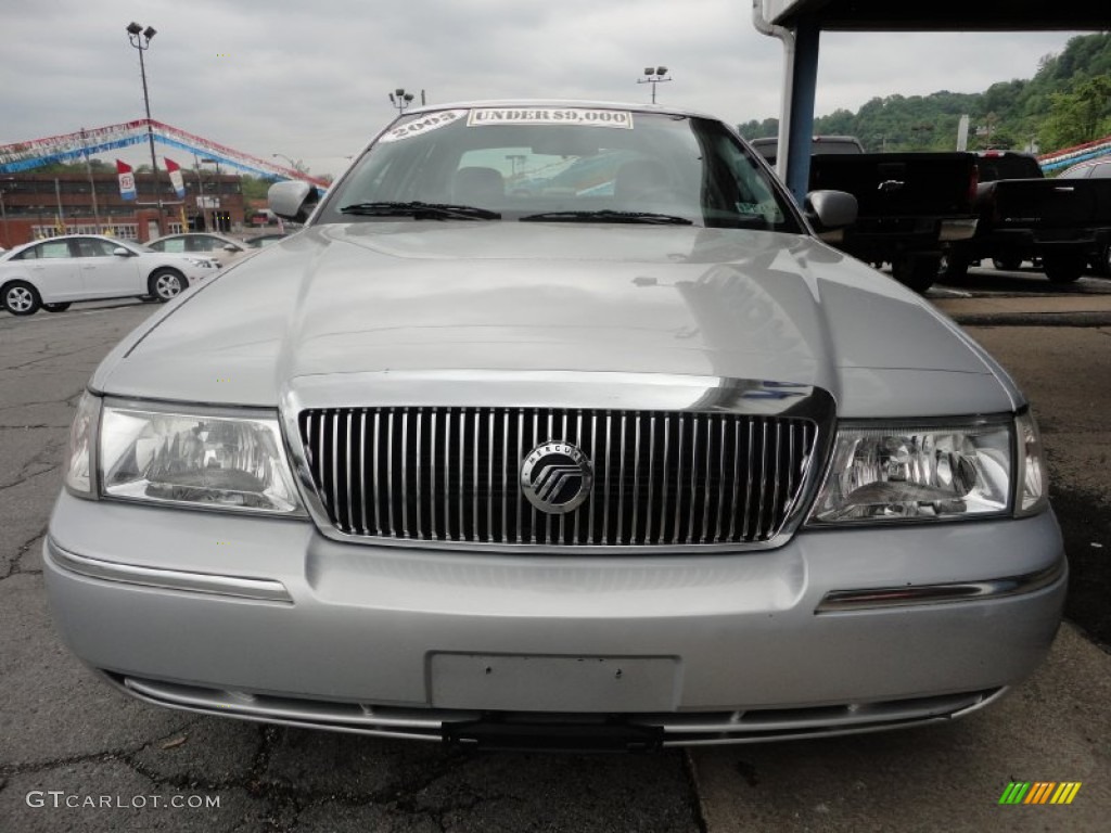 2003 Grand Marquis GS - Silver Frost Metallic / Light Flint photo #3