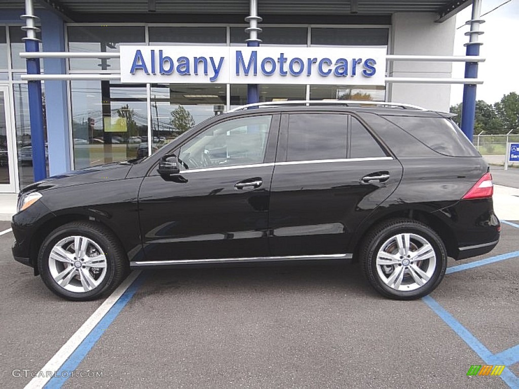 2013 ML 350 4Matic - Black / Almond Beige photo #1