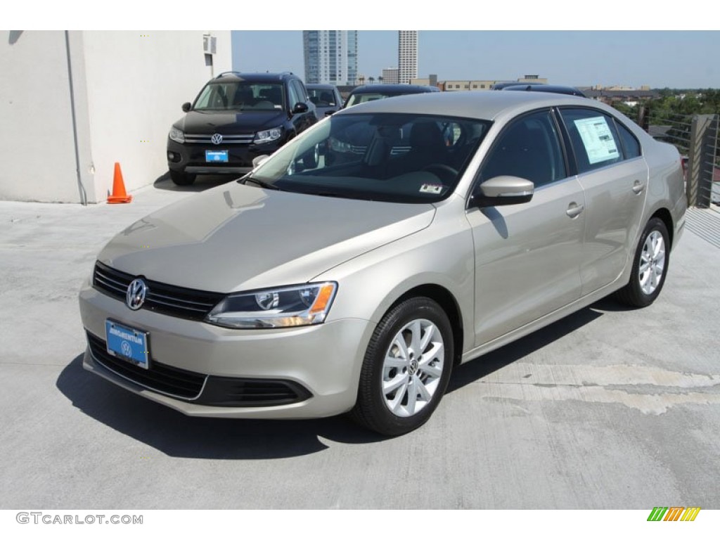 2013 Jetta SE Sedan - Moonrock Silver Metallic / Titan Black photo #3