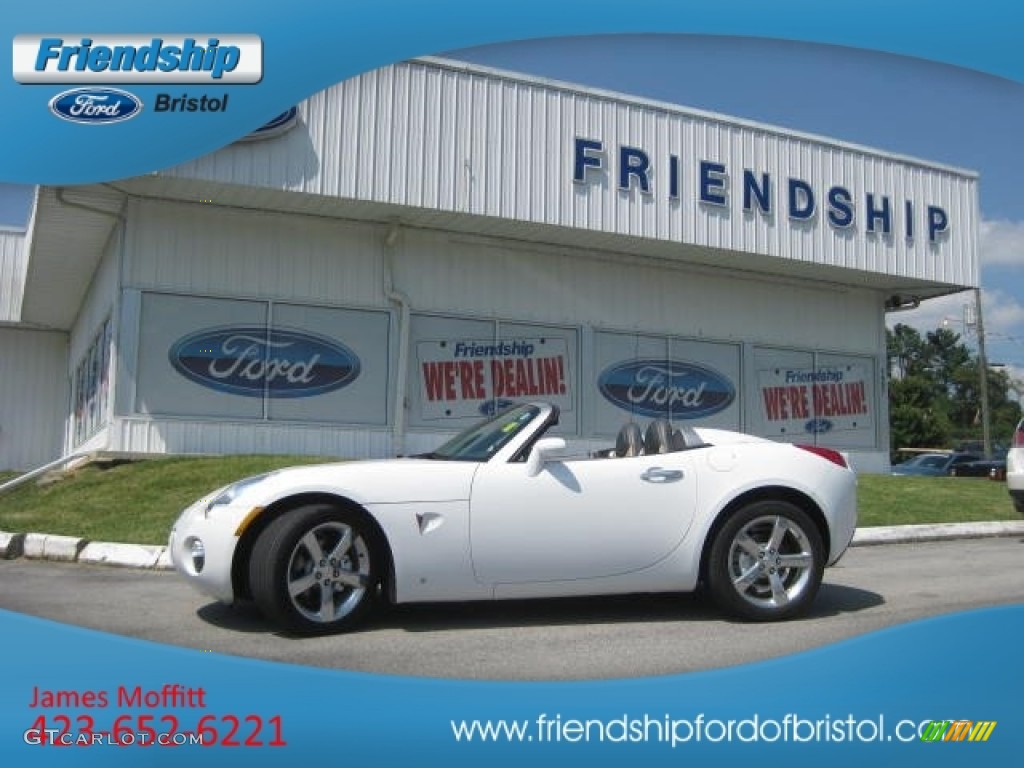 Pure White Pontiac Solstice