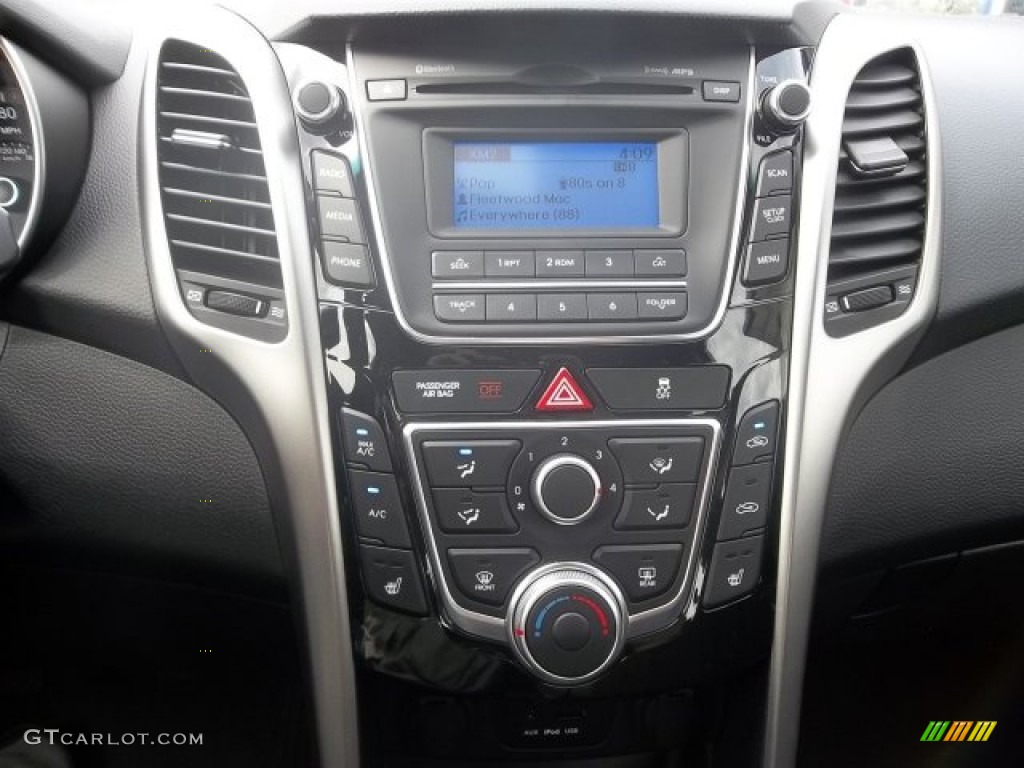 2013 Elantra GT - Shimmering Air Silver / Black photo #11