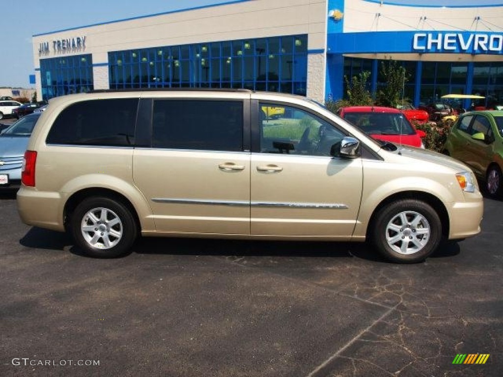 2012 Town & Country Touring - L - Cashmere Pearl / Dark Frost Beige/Medium Frost Beige photo #1