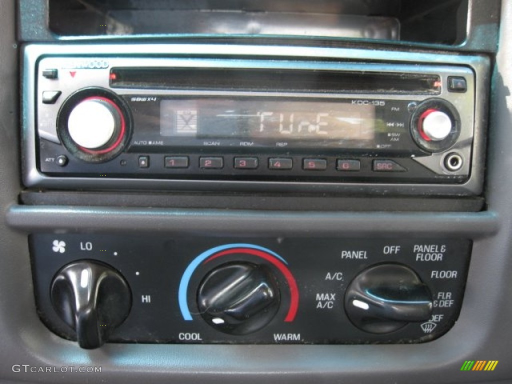 2002 F150 XL SuperCab - Silver Metallic / Medium Graphite photo #9