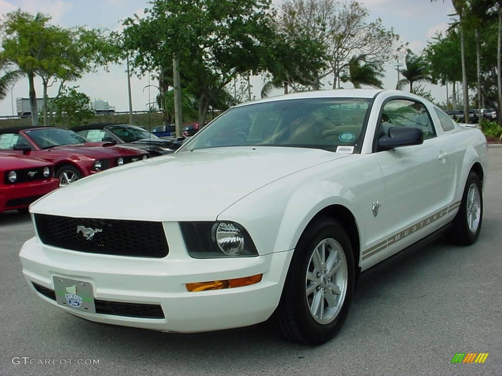 2009 Mustang V6 Coupe - Performance White / Medium Parchment photo #7
