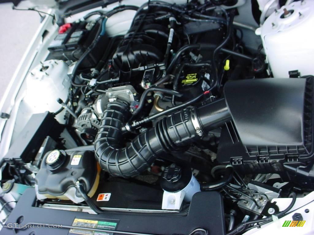 2009 Mustang V6 Coupe - Performance White / Medium Parchment photo #13