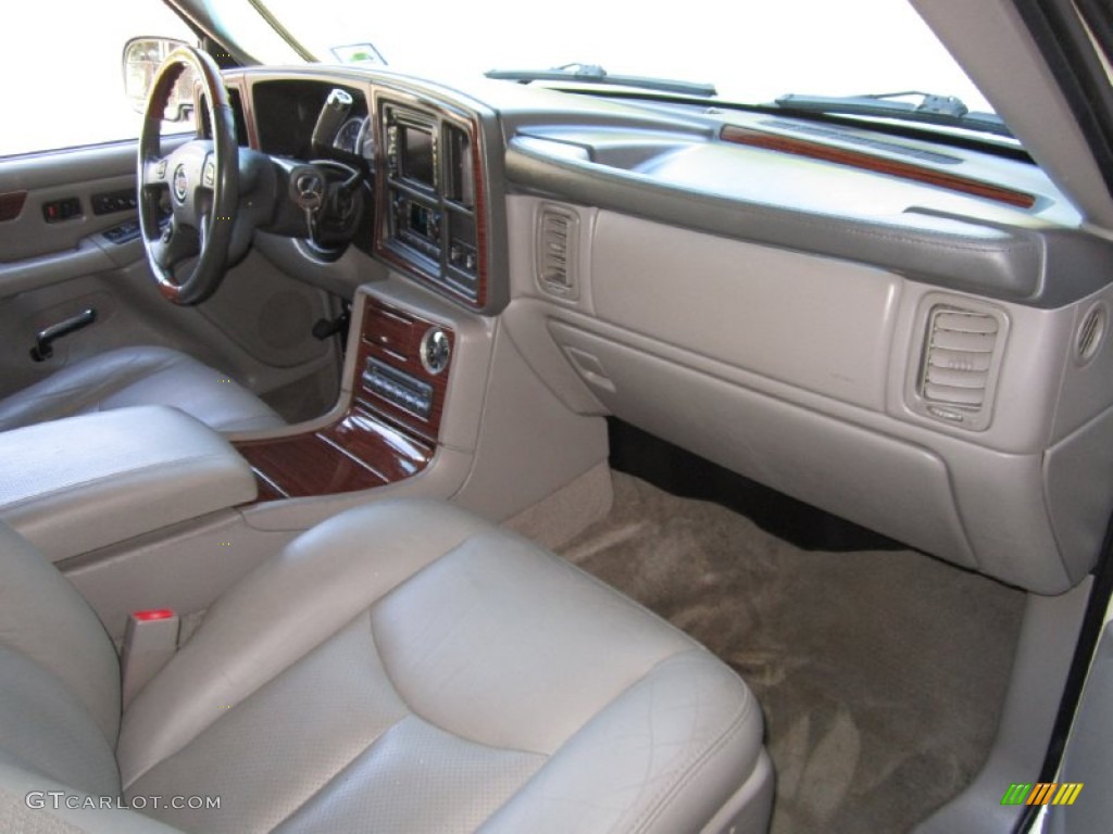 2004 Cadillac Escalade ESV AWD Dashboard Photos