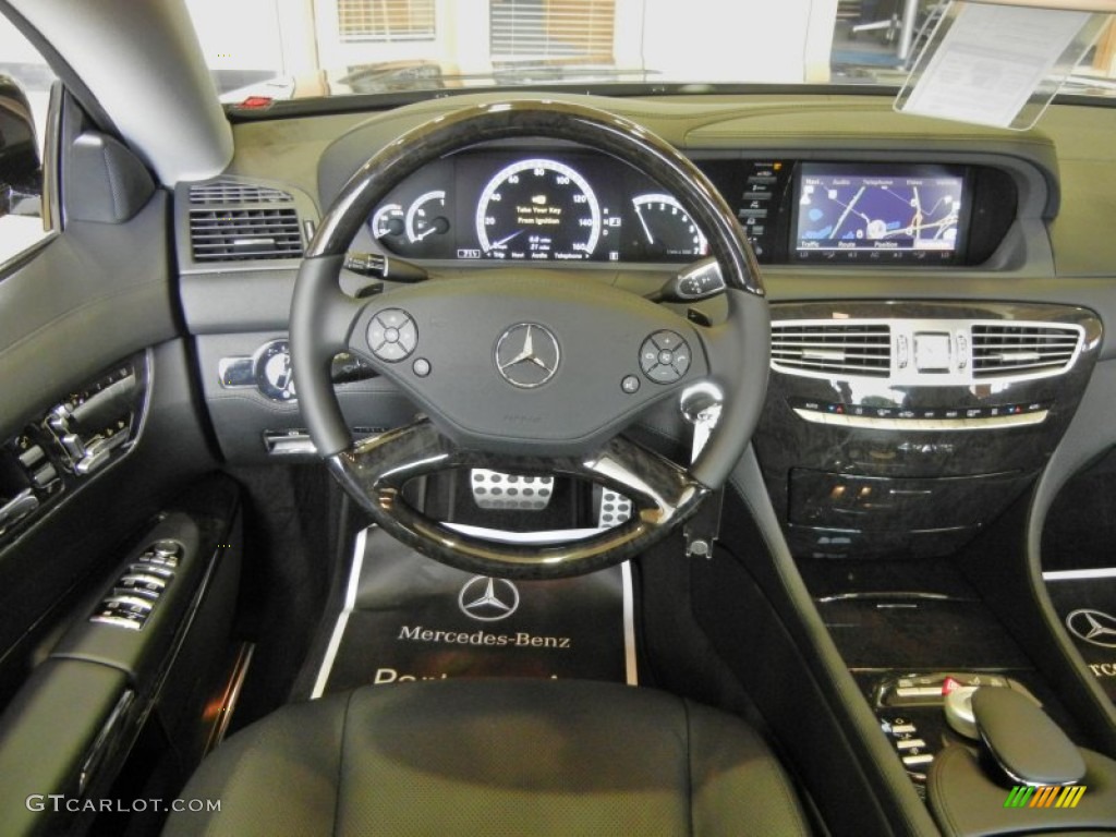 2013 Mercedes-Benz CL 550 4Matic Black Dashboard Photo #70108128