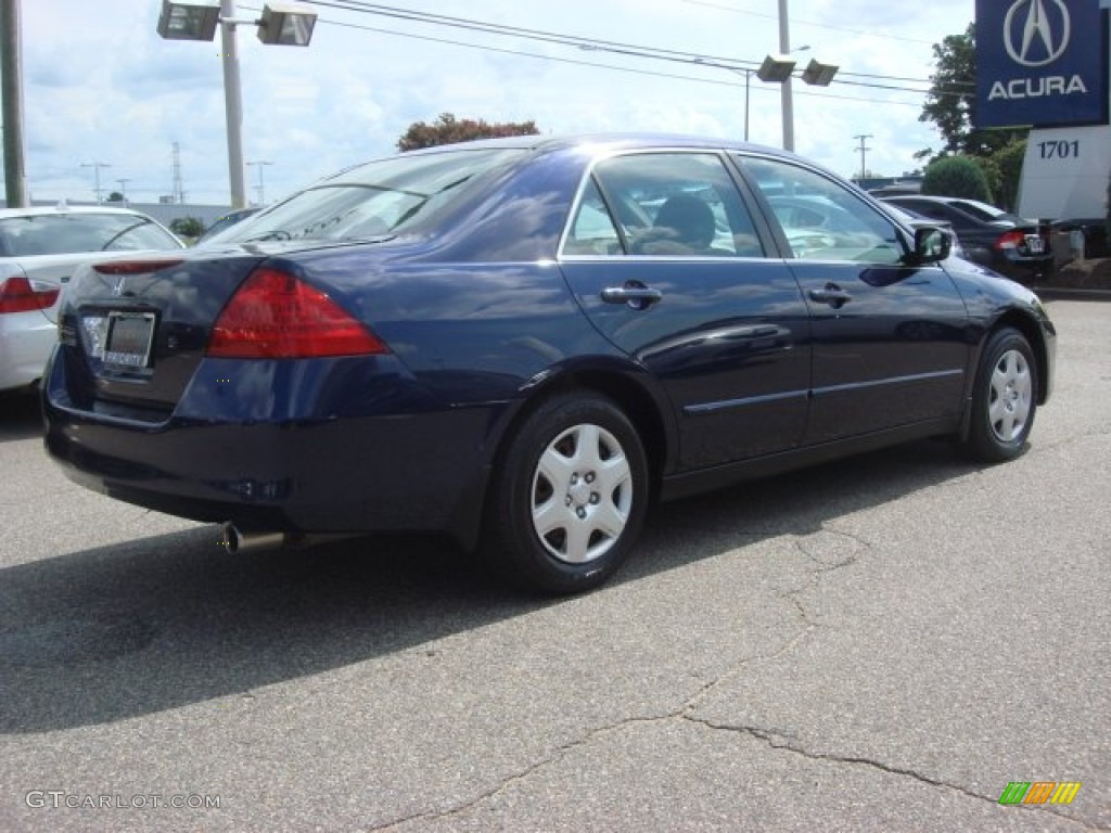 2006 Accord LX Sedan - Royal Blue Pearl / Gray photo #4