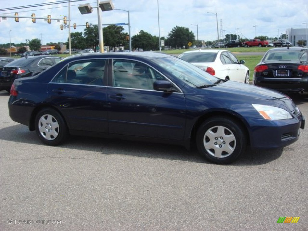 2006 Accord LX Sedan - Royal Blue Pearl / Gray photo #5