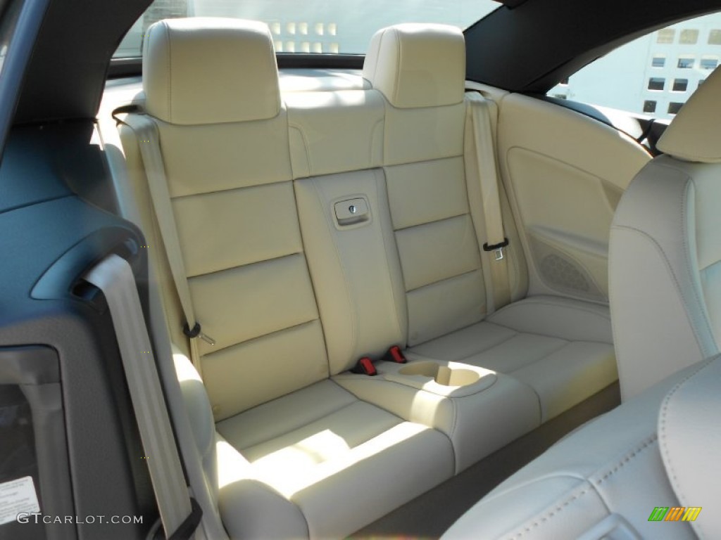2013 Volkswagen Eos Lux Rear Seat Photo #70110198