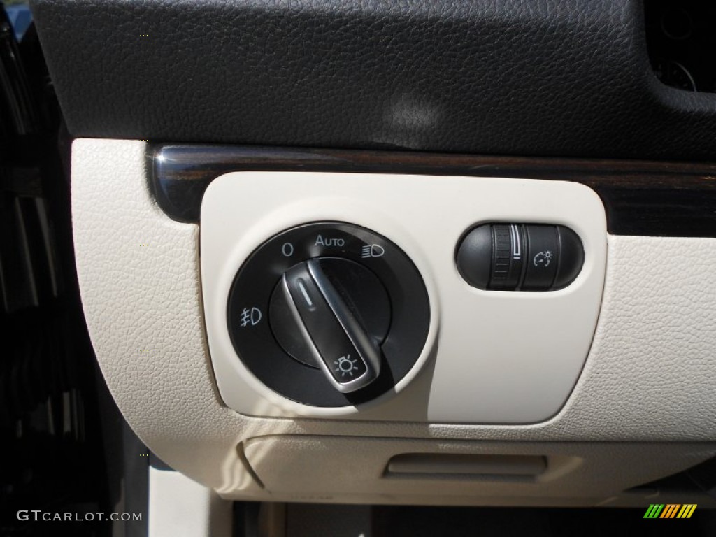 2013 Volkswagen Eos Lux Controls Photo #70110264