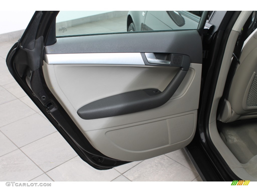 2008 Audi A3 2.0T Light Gray Door Panel Photo #70112328