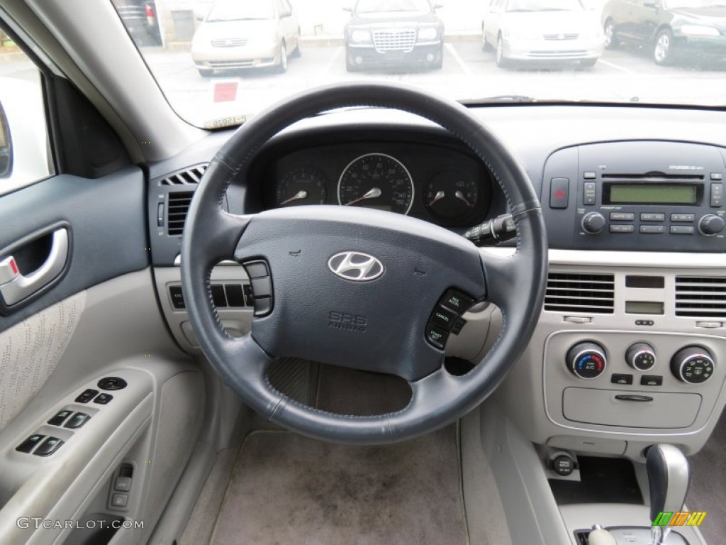 2006 Hyundai Sonata GL Gray Steering Wheel Photo #70114302