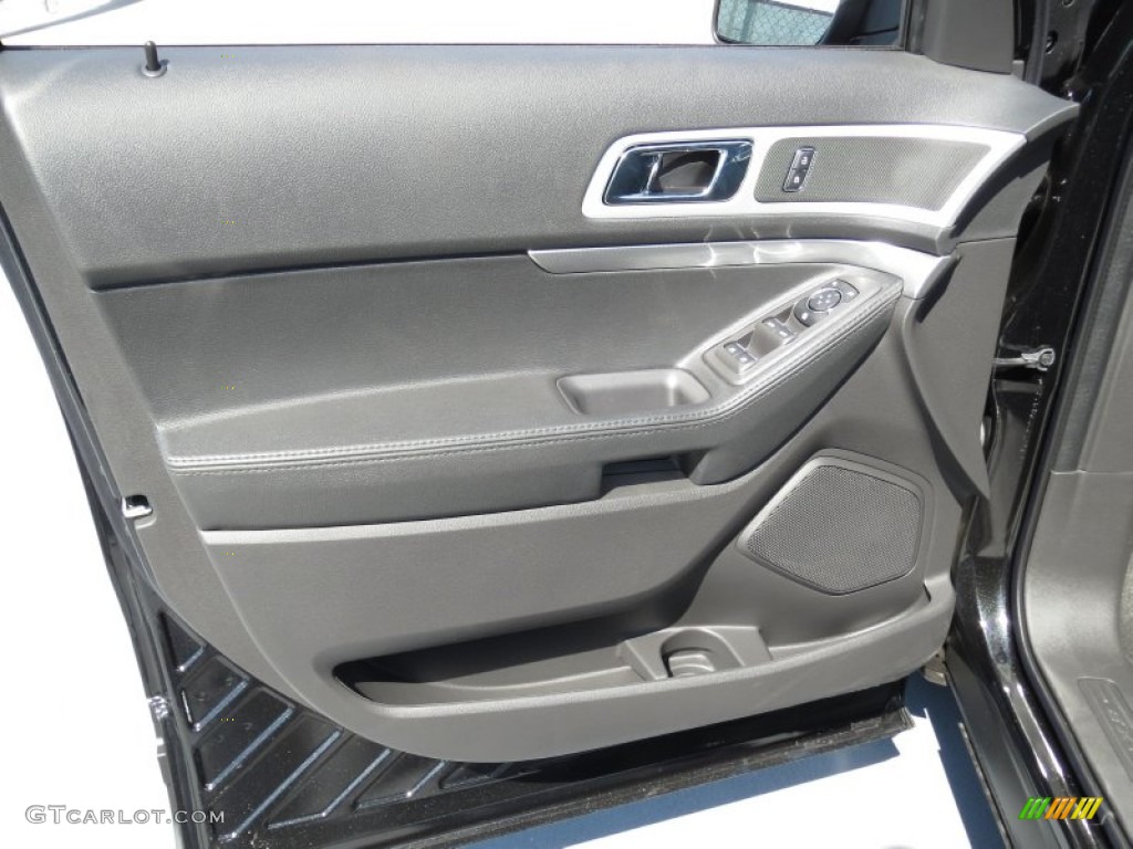 2013 Ford Explorer XLT EcoBoost Charcoal Black Door Panel Photo #70116381