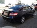 Black - Camry SE Photo No. 6