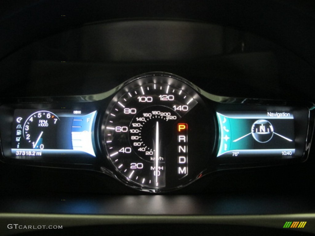 2011 Lincoln MKX AWD Gauges Photo #70119291