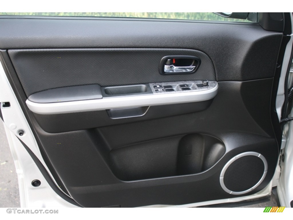 2009 Suzuki Grand Vitara Luxury 4x4 Black Door Panel Photo #70122606
