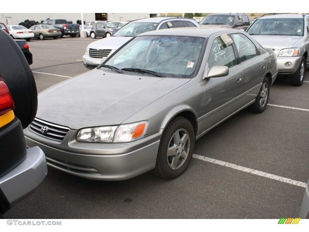 2001 Camry LE V6 - Antique Sage Pearl / Gray photo #4
