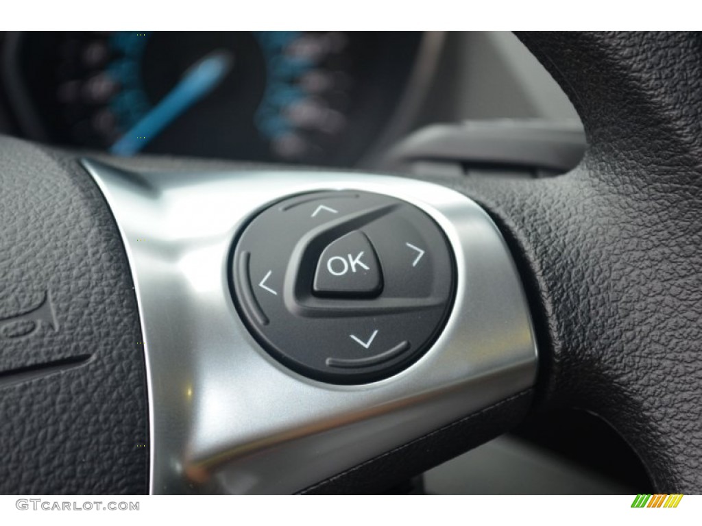2013 Ford Escape S Controls Photo #70129261