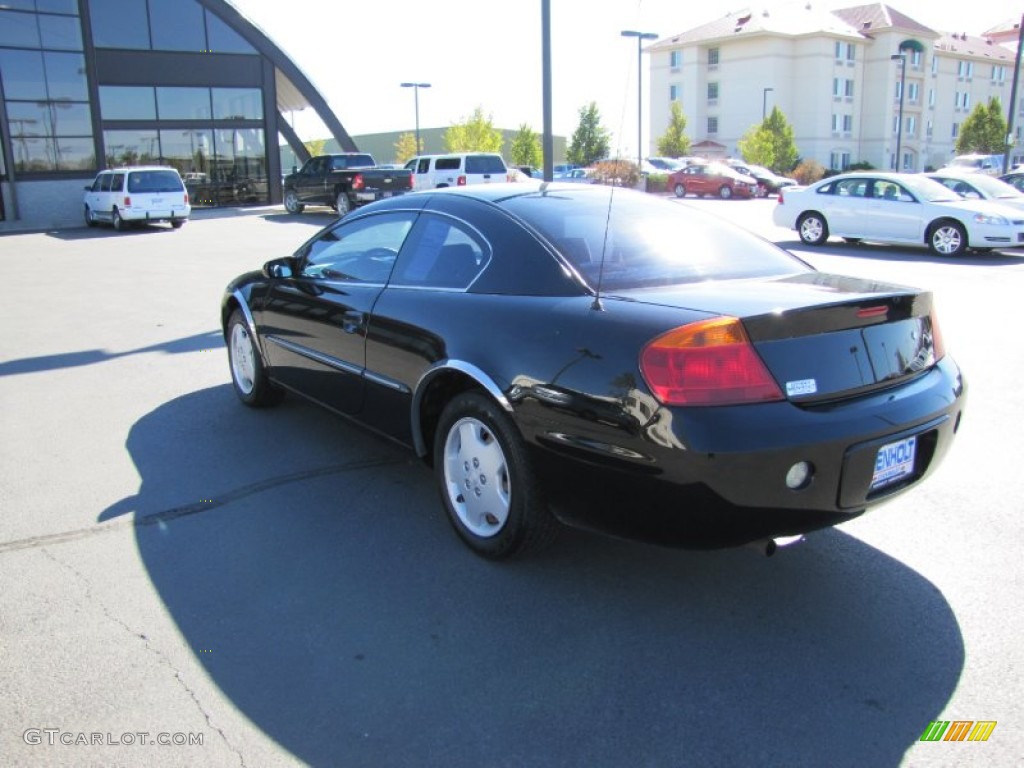 2002 Sebring LX Coupe - Black / Black/Light Gray photo #3