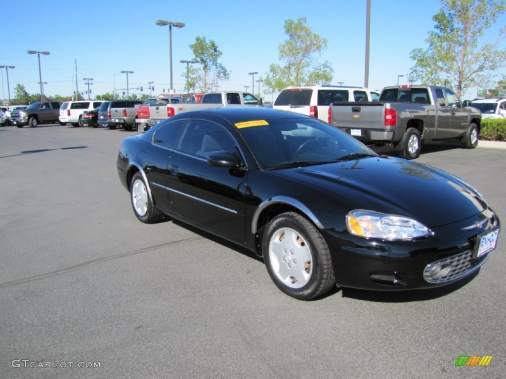 2002 Sebring LX Coupe - Black / Black/Light Gray photo #6