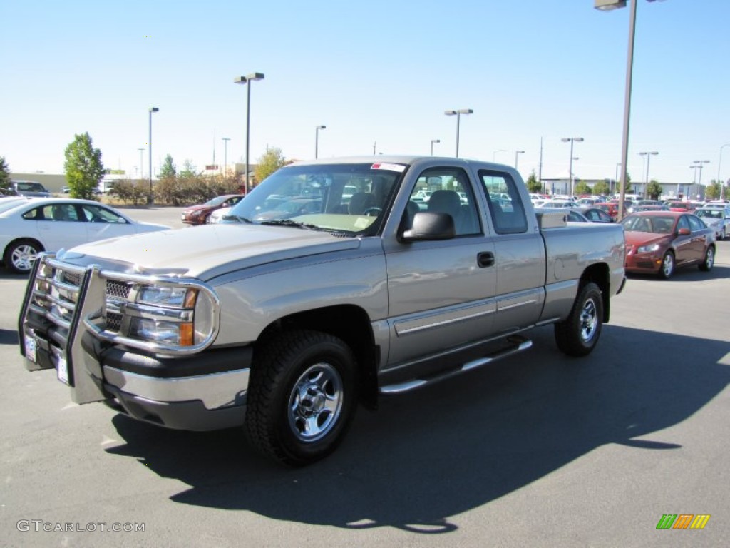 2003 Silverado 1500 LS Extended Cab 4x4 - Light Pewter Metallic / Tan photo #1