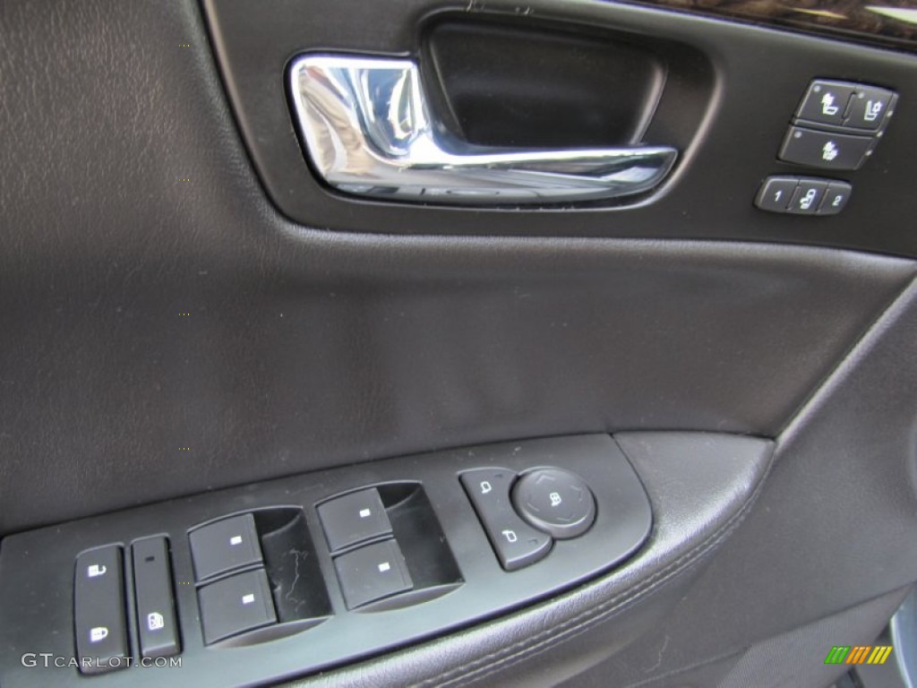 2009 Cadillac DTS Standard DTS Model Controls Photo #70130819