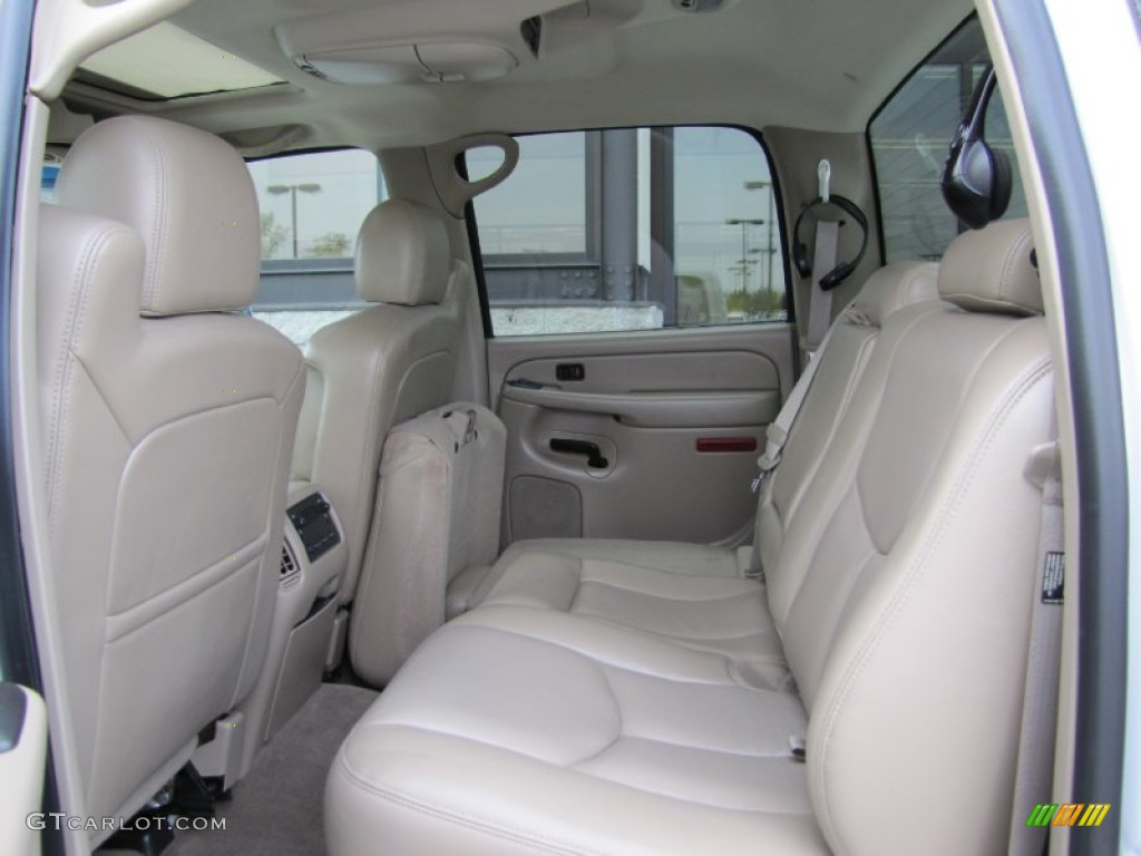 Neutral Interior 2005 GMC Sierra 3500 SLT Crew Cab 4x4 Photo #70133933