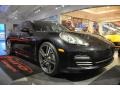 Basalt Black Metallic - Panamera 4 Photo No. 2
