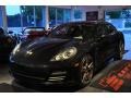 Basalt Black Metallic - Panamera 4 Photo No. 8