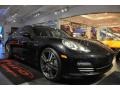 Basalt Black Metallic - Panamera 4 Photo No. 32